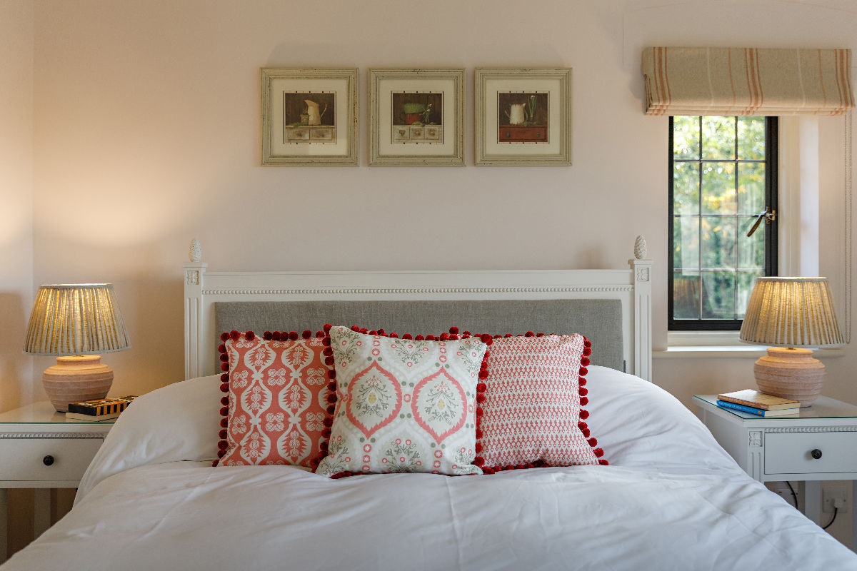 The Curlews king size bed with cushions