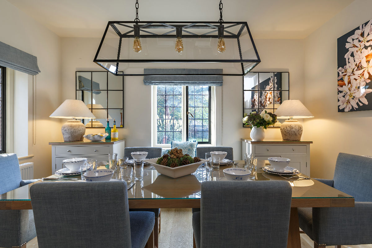 The Curlews dining area