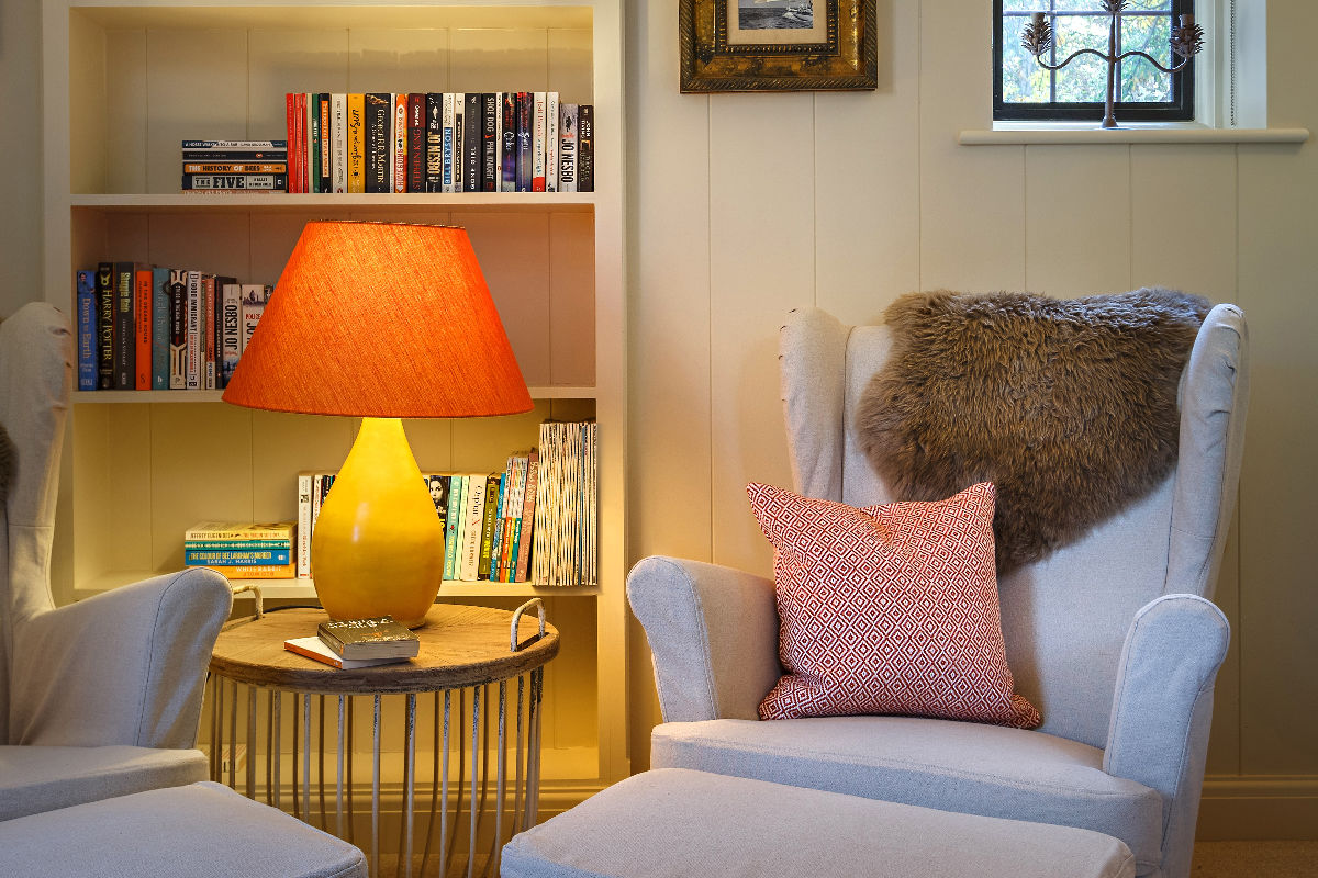 The Curlews snug with warm lamp